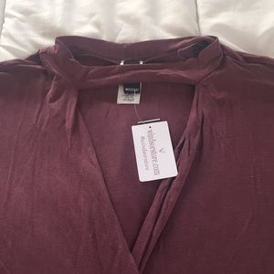 Windsor Tops - Windsor Plunging-v wrap top Windsor Tops - Windsor Plunging-v wrap top